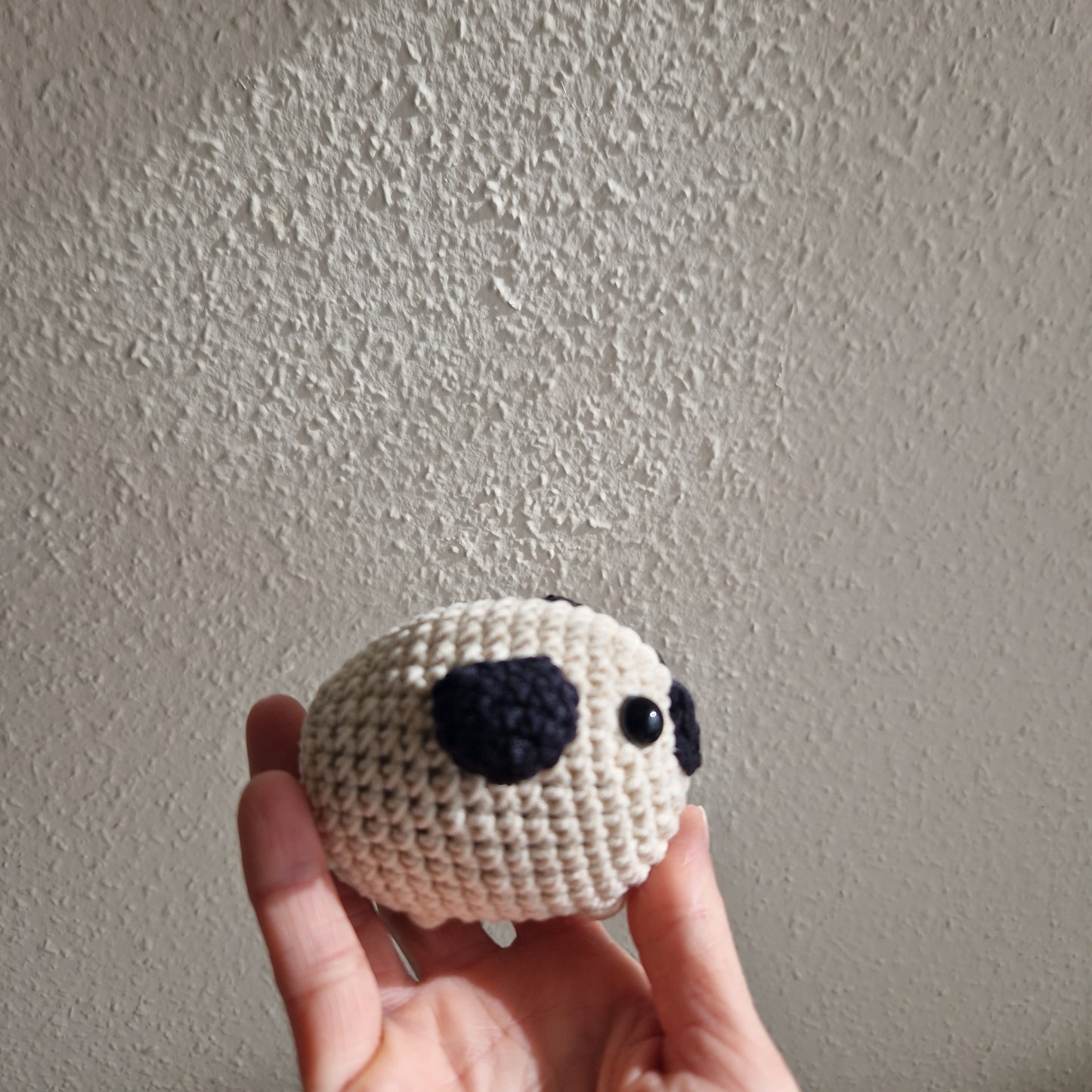 Cute Keychain Pug (Amigurumi)