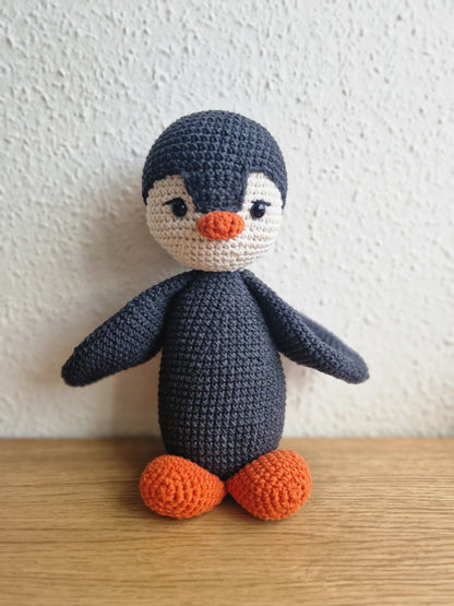 Penguin amigurumi crochet